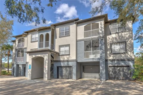 Condo in Tampa, Florida, 2 bedrooms № 2207103