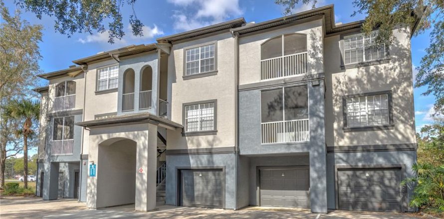 Condo in Tampa, Florida, 2 bedrooms  № 2207103