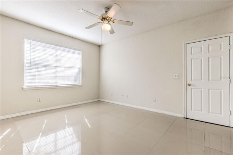 Condo in Tampa, Florida, 2 bedrooms  № 2207103 - photo 25