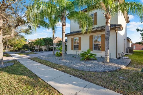 Casa en venta en Kissimmee, Florida, 4 dormitorios, 314.38 m2 № 1725758 - foto 8