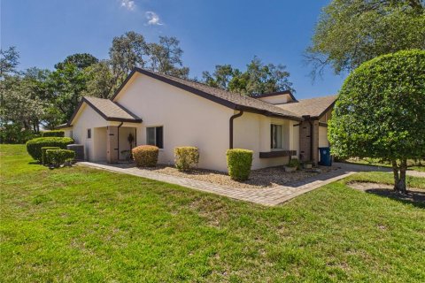 Villa ou maison à vendre à Weeki Wachee, Floride: 3 chambres, 120.22 m2 № 2216256 - photo 11