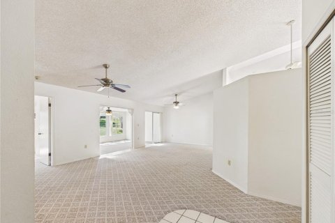 Villa ou maison à vendre à Weeki Wachee, Floride: 3 chambres, 120.22 m2 № 2216256 - photo 14