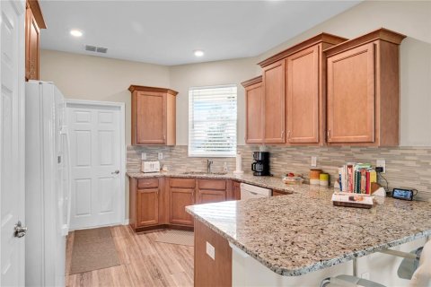 House in Ocala, Florida 2 bedrooms, 124.67 sq.m. № 1591806 - photo 18