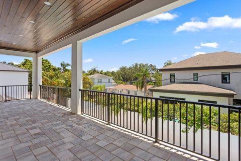 Casa en venta en Tampa, Florida, 6 dormitorios, 400.69 m2 № 1618378 - foto 19