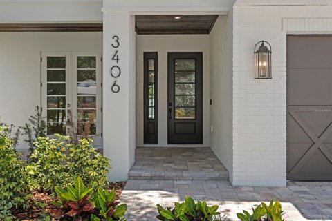 Casa en venta en Tampa, Florida, 6 dormitorios, 400.69 m2 № 1618378 - foto 4