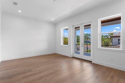 Casa en venta en Tampa, Florida, 6 dormitorios, 400.69 m2 № 1618378 - foto 25