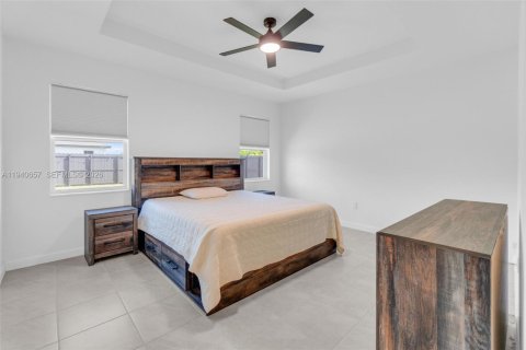 Villa ou maison à vendre à Homestead, Floride: 4 chambres, 224.08 m2 № 1997751 - photo 13