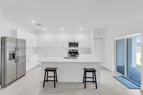 Villa ou maison à vendre à Homestead, Floride: 4 chambres, 224.08 m2 № 1997751 - photo 12