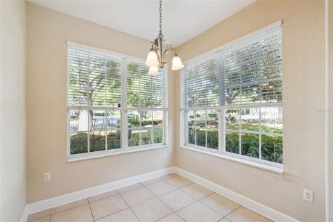 Condo in Orlando, Florida, 3 bedrooms  № 2116631 - photo 11