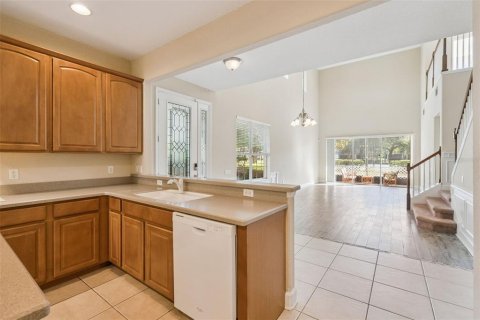 Condo in Orlando, Florida, 3 bedrooms  № 2116631 - photo 12