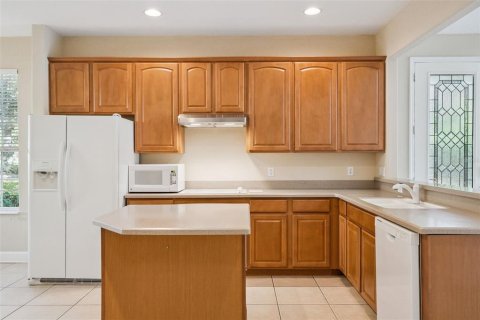Condo in Orlando, Florida, 3 bedrooms  № 2116631 - photo 17