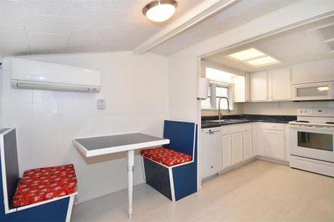 House in Bradenton, Florida 1 bedroom, 68.38 sq.m. № 1565650 - photo 22