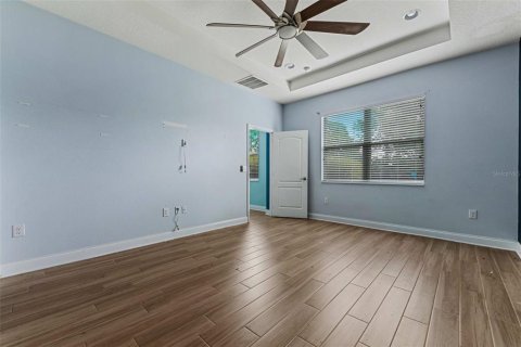 House in DeBary, Florida 5 bedrooms, 318.65 sq.m. № 2213323 - photo 21
