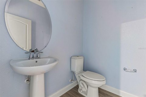 House in DeBary, Florida 5 bedrooms, 318.65 sq.m. № 2213323 - photo 11