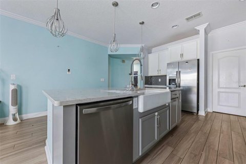 House in DeBary, Florida 5 bedrooms, 318.65 sq.m. № 2213323 - photo 13