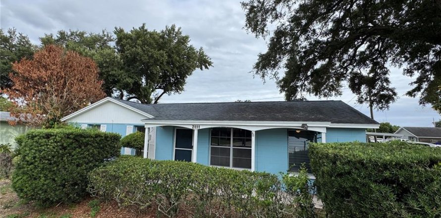 Villa ou maison à Lakeland, Floride 6 chambres, 93.65 m2 № 2284249