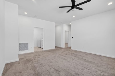 Townhouse in Lake Worth, Florida 3 bedrooms, 227.61 sq.m. № 2088092 - photo 24