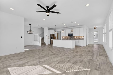 Townhouse in Lake Worth, Florida 3 bedrooms, 227.61 sq.m. № 2088092 - photo 6
