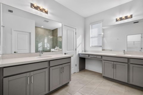 Townhouse in Lake Worth, Florida 3 bedrooms, 227.61 sq.m. № 2088092 - photo 28