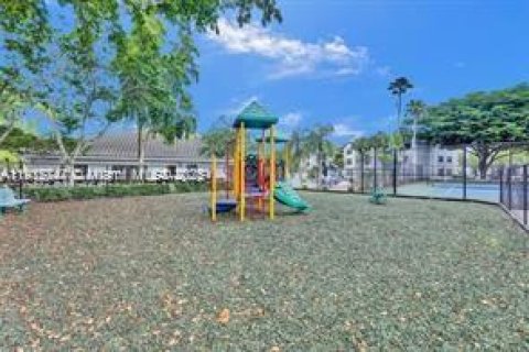 Condominio en alquiler en Coral Springs, Florida, 2 dormitorios, 103.49 m2 № 1968743 - foto 29