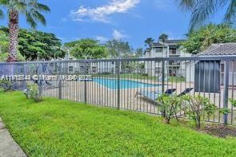 Condominio en alquiler en Coral Springs, Florida, 2 dormitorios, 103.49 m2 № 1968743 - foto 28
