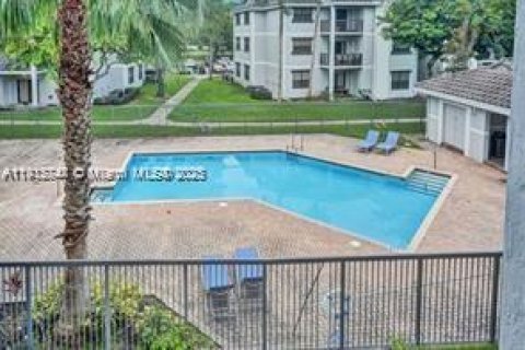Condominio en alquiler en Coral Springs, Florida, 2 dormitorios, 103.49 m2 № 1968743 - foto 27