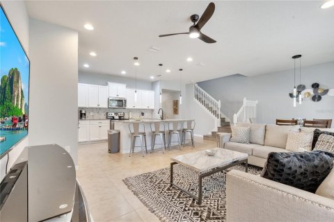 Adosado en alquiler en Kissimmee, Florida, 5 dormitorios, 210.24 m2 № 1909156 - foto 30