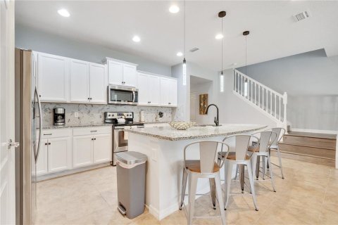 Adosado en alquiler en Kissimmee, Florida, 5 dormitorios, 210.24 m2 № 1909156 - foto 21