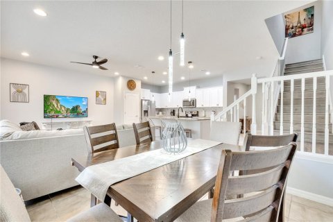 Adosado en alquiler en Kissimmee, Florida, 5 dormitorios, 210.24 m2 № 1909156 - foto 26