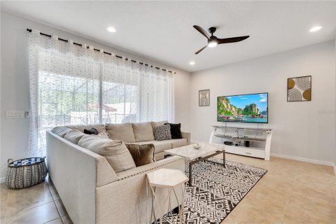 Adosado en alquiler en Kissimmee, Florida, 5 dormitorios, 210.24 m2 № 1909156 - foto 22