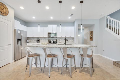 Adosado en alquiler en Kissimmee, Florida, 5 dormitorios, 210.24 m2 № 1909156 - foto 23