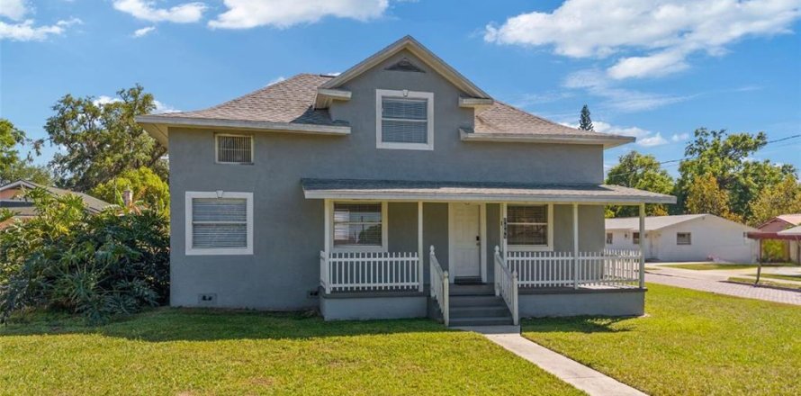 House in Lakeland, Florida 3 bedrooms, 155.33 sq.m. № 1801958