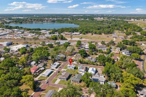House in Lakeland, Florida 3 bedrooms, 155.33 sq.m. № 1801958 - photo 30