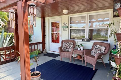 Villa ou maison à vendre à Port Richey, Floride: 3 chambres, 131.83 m2 № 2341851 - photo 2