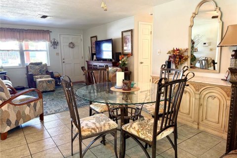 Villa ou maison à vendre à Port Richey, Floride: 3 chambres, 131.83 m2 № 2341851 - photo 10