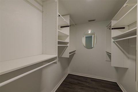 Condo in Sun City Center, Florida, 2 bedrooms № 2207534 - photo 29