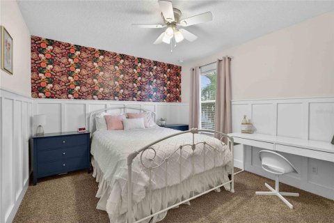 House in Eustis, Florida 5 bedrooms, 258.45 sq.m. № 2107616 - photo 24