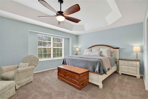 House in Eustis, Florida 5 bedrooms, 258.45 sq.m. № 2107616 - photo 19