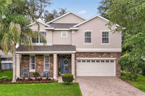 House in Eustis, Florida 5 bedrooms, 258.45 sq.m. № 2107616