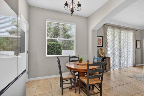 House in Eustis, Florida 5 bedrooms, 258.45 sq.m. № 2107616 - photo 11