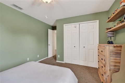House in Eustis, Florida 5 bedrooms, 258.45 sq.m. № 2107616 - photo 28