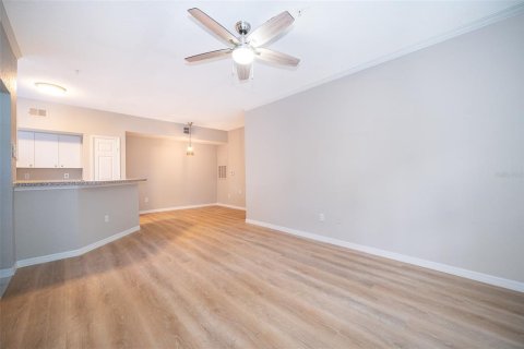 Condo in Orlando, Florida, 1 bedroom  № 1879681 - photo 9