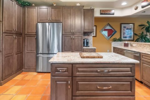 Condo in Howey-in-the-Hills, Florida, 2 bedrooms № 2259275 - photo 20