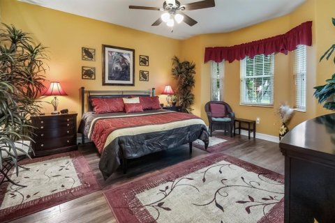 Condo in Howey-in-the-Hills, Florida, 2 bedrooms № 2259275 - photo 26