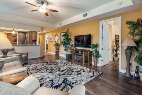 Condo in Howey-in-the-Hills, Florida, 2 bedrooms № 2259275 - photo 24