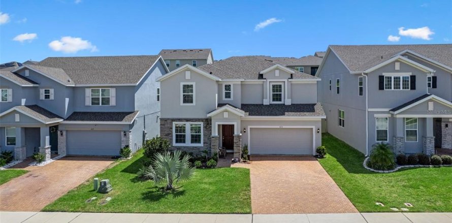Villa ou maison à Minneola, Floride 5 chambres, 241.08 m2 № 1907695