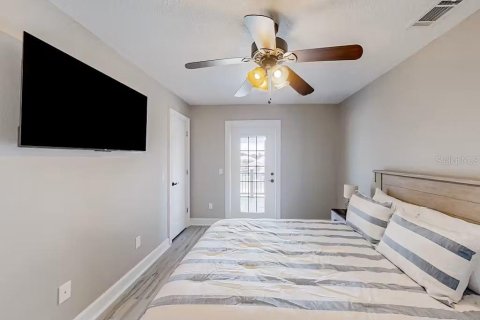 House in Palm Coast, Florida 5 bedrooms, 309.18 sq.m. № 1906822 - photo 26