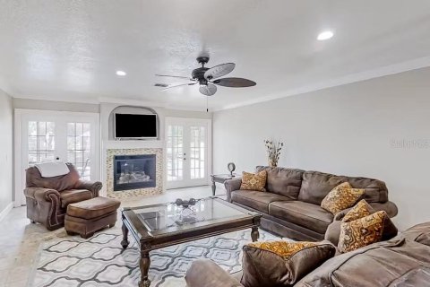 House in Palm Coast, Florida 5 bedrooms, 309.18 sq.m. № 1906822 - photo 14