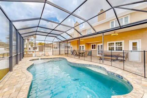 House in Palm Coast, Florida 5 bedrooms, 309.18 sq.m. № 1906822 - photo 2
