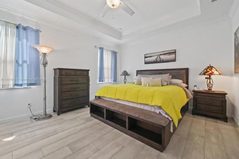 Villa ou maison à vendre à Port St. Lucie, Floride: 4 chambres, 184.78 m2 № 1954145 - photo 14